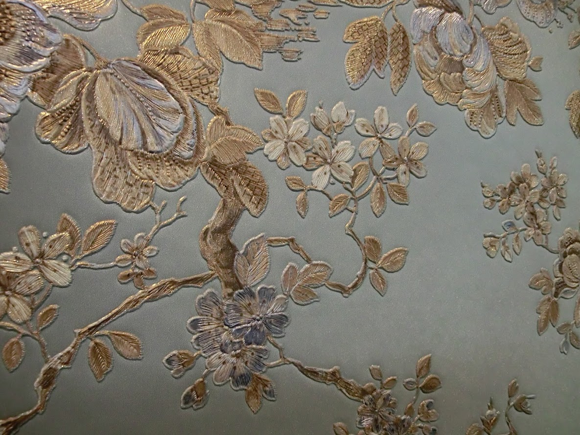 exklusives italienisches Tapeten Design gold grau Blumen Roberto Cavalli in Berlin kaufen