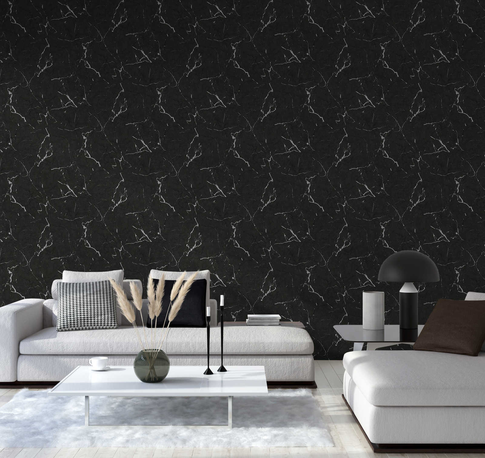 exclusive schwarz weiss Design Tapete Marmor im modernen Wohnzimmer in Berlin